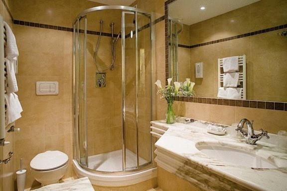 Small Single Room,416121321:JPEG