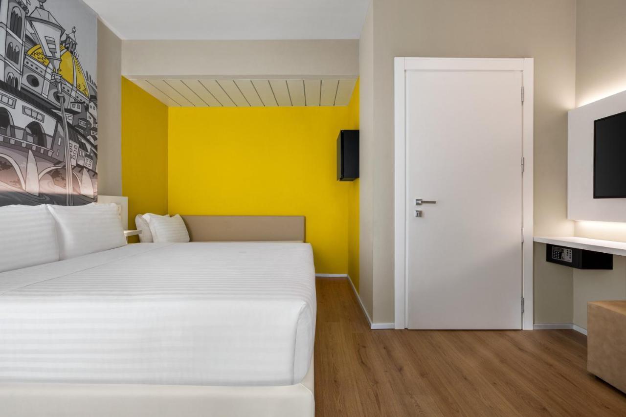 Habitación Estándar con cama grande y sofá cama - No fumadores